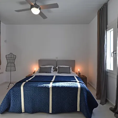 Armenistis 2 * Naousa (Paros)